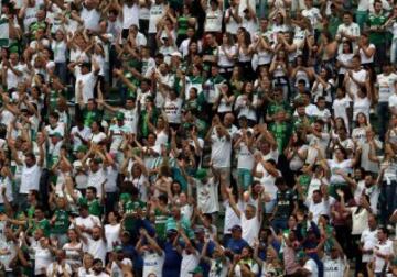 Los aficionados del equipo y las autoridades de la ciudad brasileña recibieron con emotivos homenajes a los jugadores colombianos antes del primer partido de la Recopa Sudamericana.