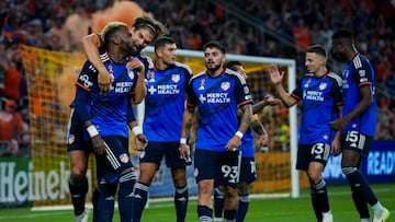 Houston Dynamo became the seventh team to book their place in the next round of the MLS Cup Playoffs, setting up a tie with holders LAFC.