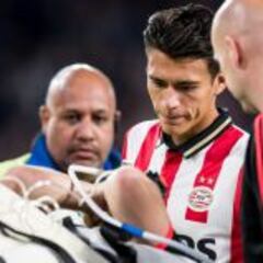 Héctor Moreno, ¿lesiona a otro jugador ahora en la Eredivisie?