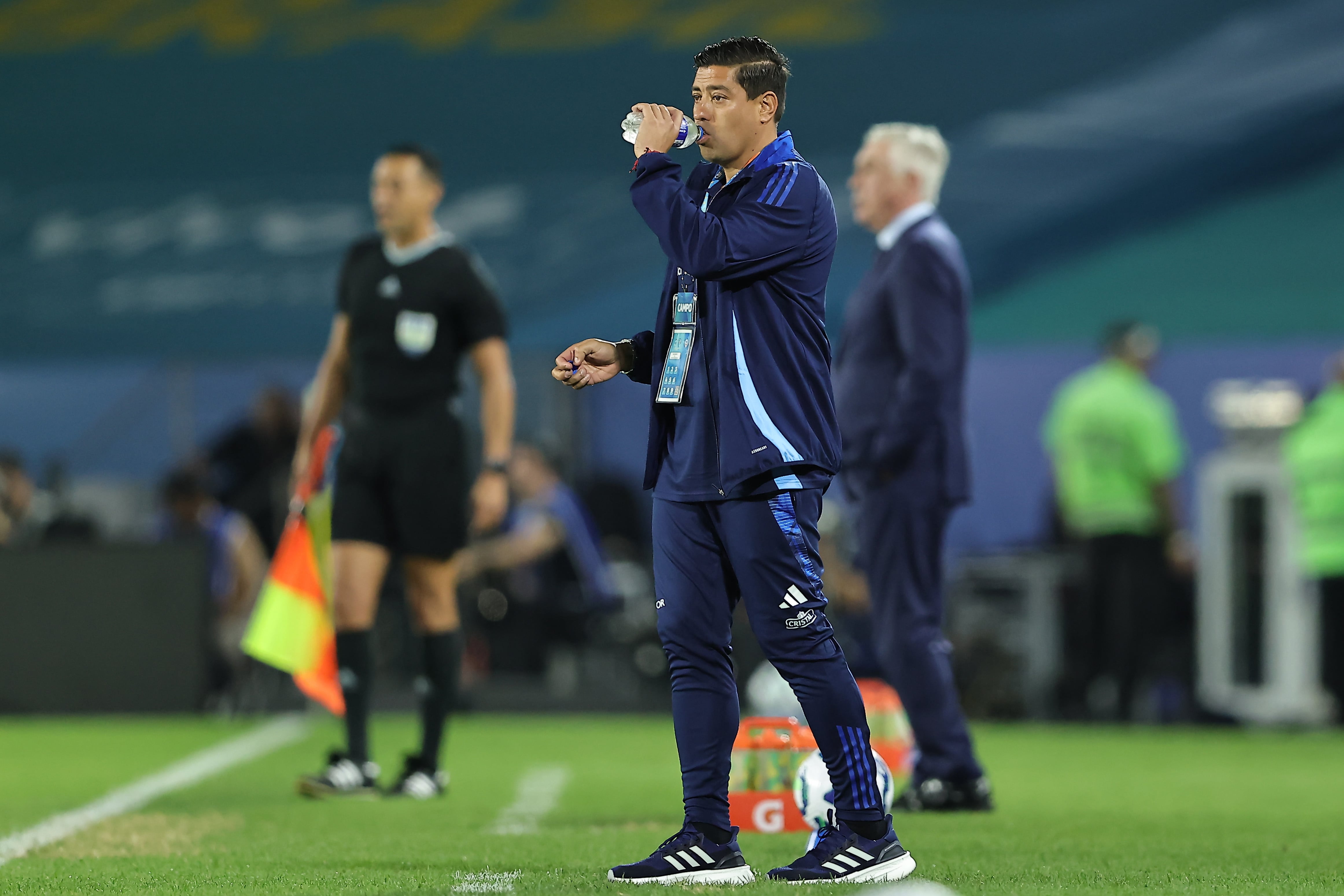 Córdova se encuentra con Ancelotti y lo que ocurre en el Maracaná es impensado: esta fue la reacción del italiano