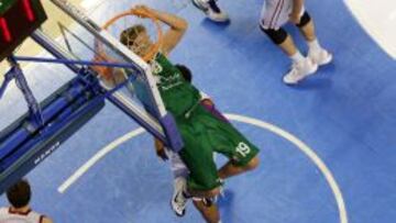 Kuzminskas se cuelga ante el Bamberg.