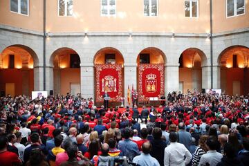 Atlético toast twin triumphs with their people at Neptuno