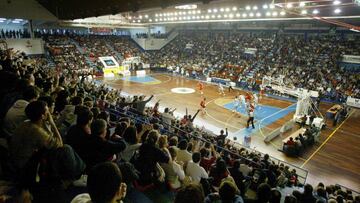 Llenazo en La Casilla en un partido de los or&iacute;genes del club