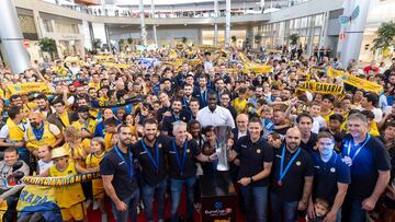 El presidente del Gran Canaria, Sitapha Savan¨¦, ha atendido a los medios para hablar de la decisi¨®n de descartar la participaci¨®n del equipo en la pr¨®xima Euroliga.