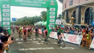 Max Walscheid celebra su victoria en la &uacute;ltima etapa del Tour de Hainan.