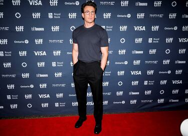 Chris Evans posa en la alfombra roja de los 50º Festival Internacional de Cine de Toronto.