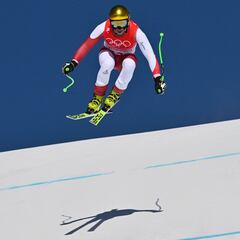 Franz se rompe las piernas entrenando para el descenso