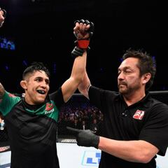 'Goyito' le da a México su primera alegría de la noche