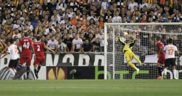 2-0. Jonas marca el segundo gol.