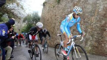 Nibali y Purito en las duras rampas de Sant&#039;Elpidio, poco antes del ataque final.