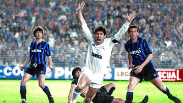 Santillana, tras marcar en el 3-0 del Real Madrid al Inter en mayo de 1985.
