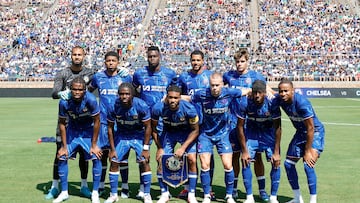 Chelseais players pose before the pre-season club friendly football match between Chelsea FC and Celtic FC at Notre Dame Stadium in South Bend, Indiana, on July 27, 2024. (Photo by KAMIL KRZACZYNSKI / AFP)