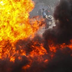 Autoridades de la Ciudad de México controlan incendio en Fuentes del Pedregal