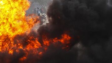 Autoridades de la Ciudad de México controlan incendio en Fuentes del Pedregal