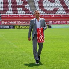 El Murcia despide a Javi Recio