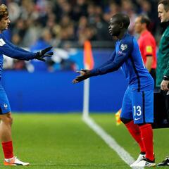 Griezmann regresa a Madrid con un hematoma: llega tocado al derbi