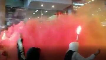 ¡Imperdible! Así recibieron los hinchas al América en Bogotá