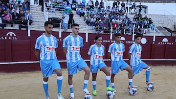 Este es el uniforme con el que el Malaga jugar¨¢ contra el Ceuta.