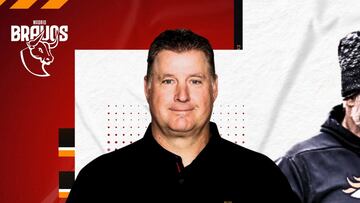 Cartel con el que los Madrid Bravos han anunciado el fichaje de Wade Harman como entrenador ofensivo.