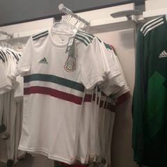 Confirman camiseta visitante de México para Rusia 2018
