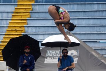 Entrenamientos en la Liga de Natación de Antioquia para el Campeonato Sudamericano en Argentina.