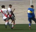El golazo de un posible fichaje albo en un Boca-River: ¡partió en media cancha!