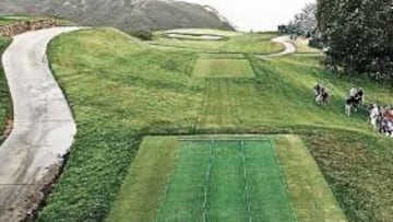 <b>DE VUELTA. </b>Tiger Woods se entrenó ayer en el campo californiano.