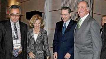 <b>PERSONALIDADES. </b>Alejandro Blanco, presidente del COE, junto a Jacques Rogge y el Rey.