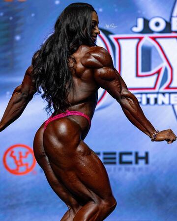 Andrea Shaw, nacida en Detroit en 1983 ha sido campeona de Ms. Olympia cuatro años consecutivos (2020, 2021, 2022, 2023). Andrea superó a Ángela Yeo, segunda, y Alcione Barreto, tercera.