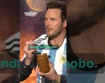 Chris Pratt y su mítico “Andá pallá bobo”, imitando a Messi