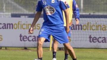 Lotina pide a la afición "paciencia" con los delanteros Lassad y Adrián