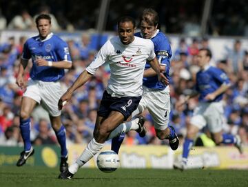 Along with robbie Keane and Jermaine Defoe, Kanouté made up an excellent striker force at Spurs for two years before moving to Sevilla.