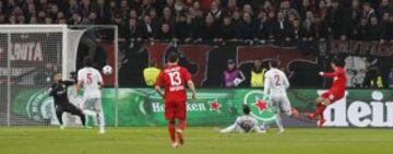 1-0. Çalhanoglu anotó el primer tanto.