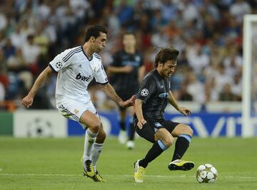 El 18 de septiembre de 2012 el jugador español fue aplaudido por la afición del Real Madrid en el partido de la fase de grupos de la Champions League frente al Manchester City. El motivo: la admiración por su juego tanto con el equipo inglés como con la selección española. 