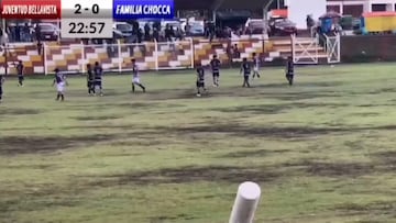 Shocking footage: lightning strikes during soccer match in Peru, leaving one dead and several injured