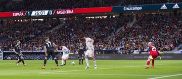 Isco scores after a good pass from Asensio. 2-0