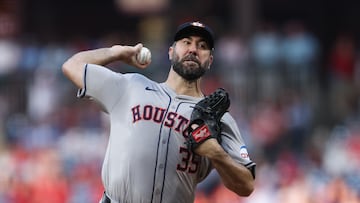 Aug 27, 2024; Philadelphia, Pennsylvania, USA; Houston Astros pitcher Justin Verlander (35) throws a pitch during the first inning against the Philadelphia Phillies at Citizens Bank Park. Mandatory Credit: Bill Streicher-USA TODAY Sports