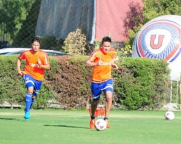 Waldo Ponce y Gustavo Canales en el entrenamiento del lunes de la U.