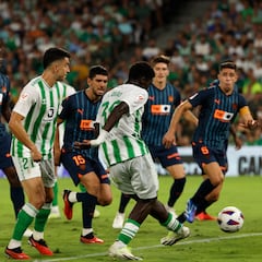 El Valencia encaja la mitad de sus goles a balón parado
