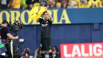 Dani Parejo, con la camiseta de apoyo a las víctimas y damnificados por la DANA