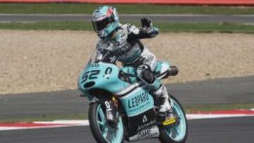 Kent es m&aacute;s l&iacute;der del Mundial de Moto3.