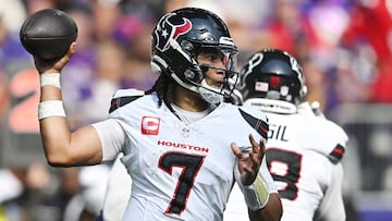 Follow all the National Football League action as it happens from the NRG Stadium in Houston, Texas.