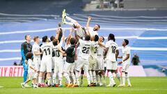 Benzema held aloft by teammates in final Bernabéu game for Real Madrid.