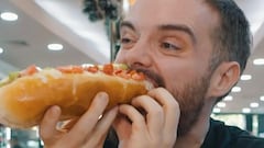 Ibai Llanos prueba el completo chileno y su reacción es imperdible: “Han acabado...”