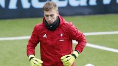 El portero del Celta, Rub&eacute;n Blanco, se ejercita durante un entrenamiento del Celta en Bala&iacute;dos