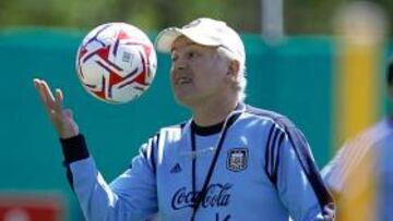 Sabella: "Es difícil que Messi juegue mal"