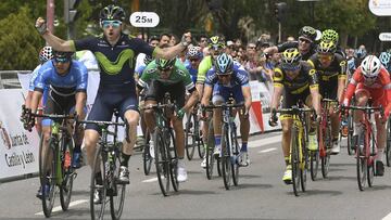 Carlos Barbero celebra su victoria en la tercera etapa de la Vuelta a Castilla y Le&oacute;n 2017. 
