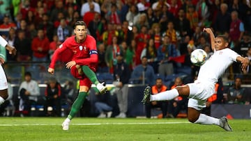 PORTO, PORTUGAL - JUNE 05:   Cristiano Ronaldo of Portugal (7) scores his team&#039;s third goal and completes his hat trick during the UEFA Nations League Semi-Final match between Portugal and Switzerland at Estadio do Dragao on June 05, 2019 in Porto, Portugal. (Photo by Jan Kruger/Getty Images)