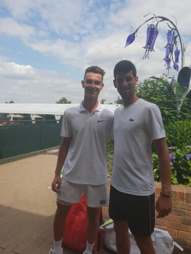 Gimeno: "Me gusta Djokovic, pero siempre quiero que gane Nadal y me fijo en él para aprender"