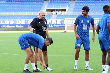 Mel se estrena ante más de 1.000 aficionados